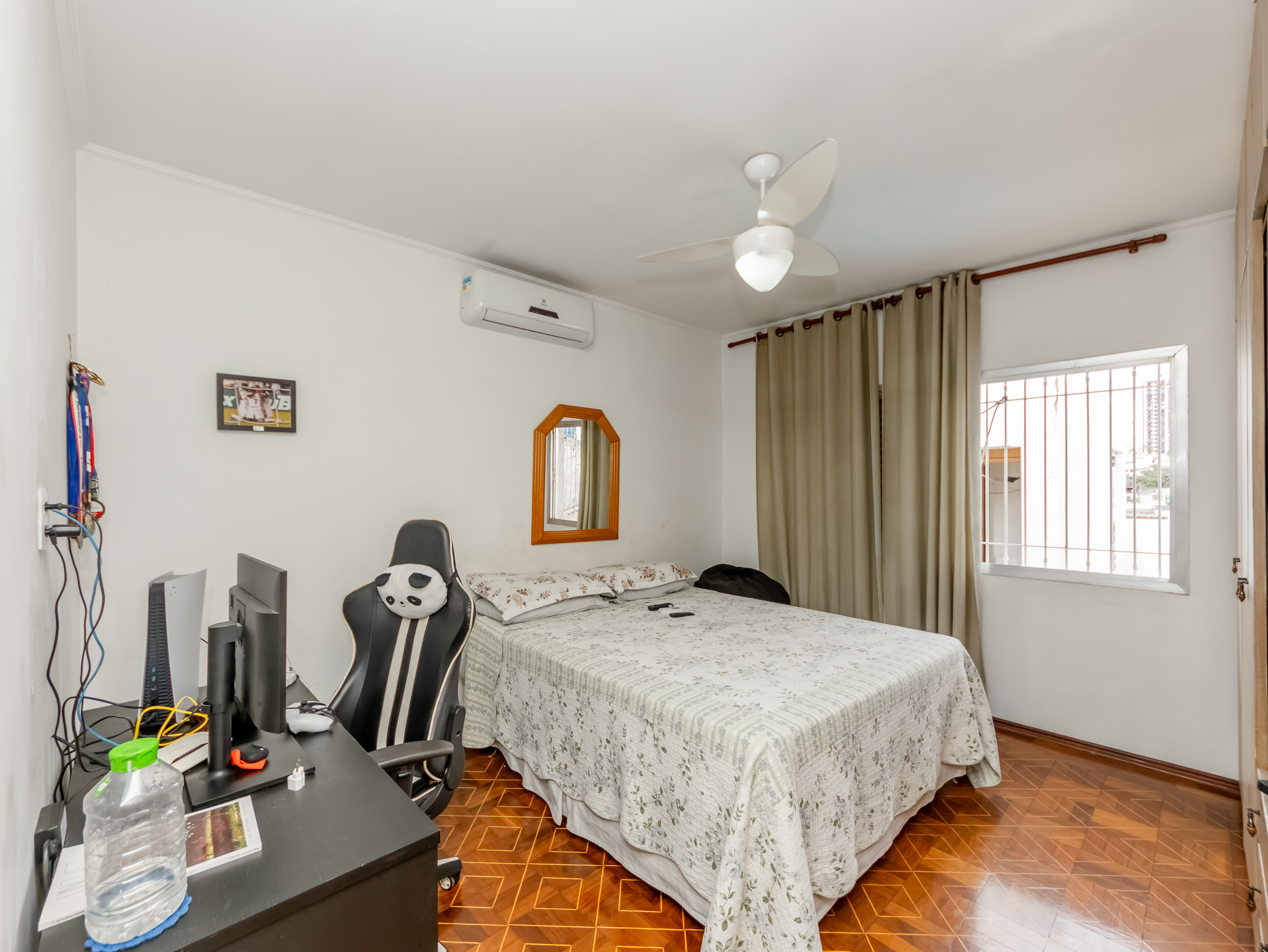 Foto do imóvel: Sobrado com 3 Quartos à Venda, 300 m² em Vila Lúcia Elvira - São Paulo