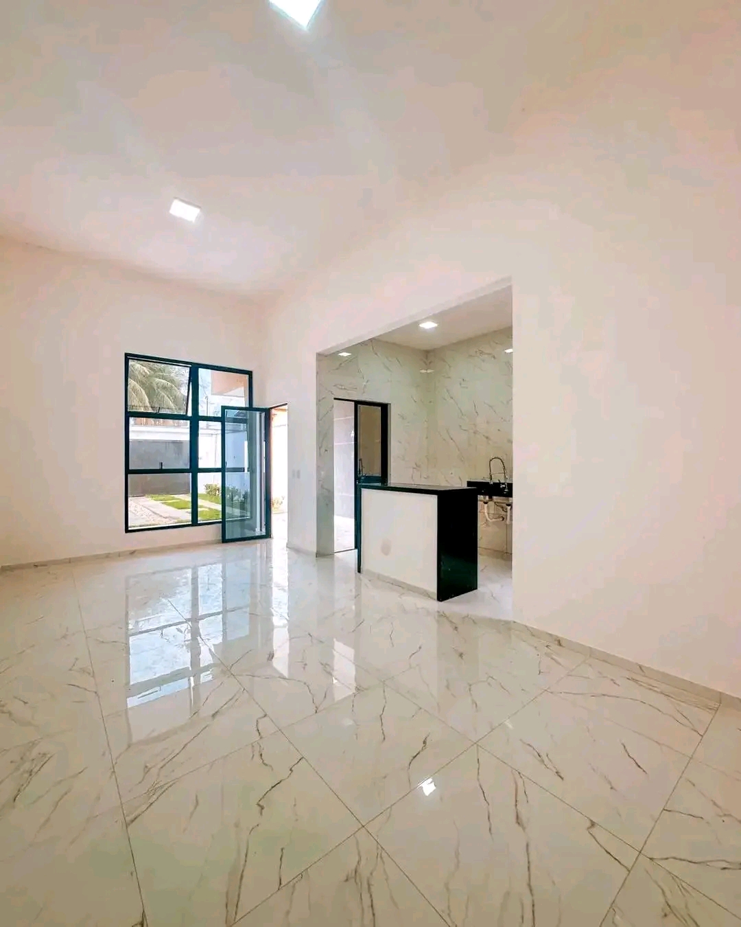 Imagem Casa com 3 Quartos à Venda, 112 m²em Coaçu  - Eusebio 