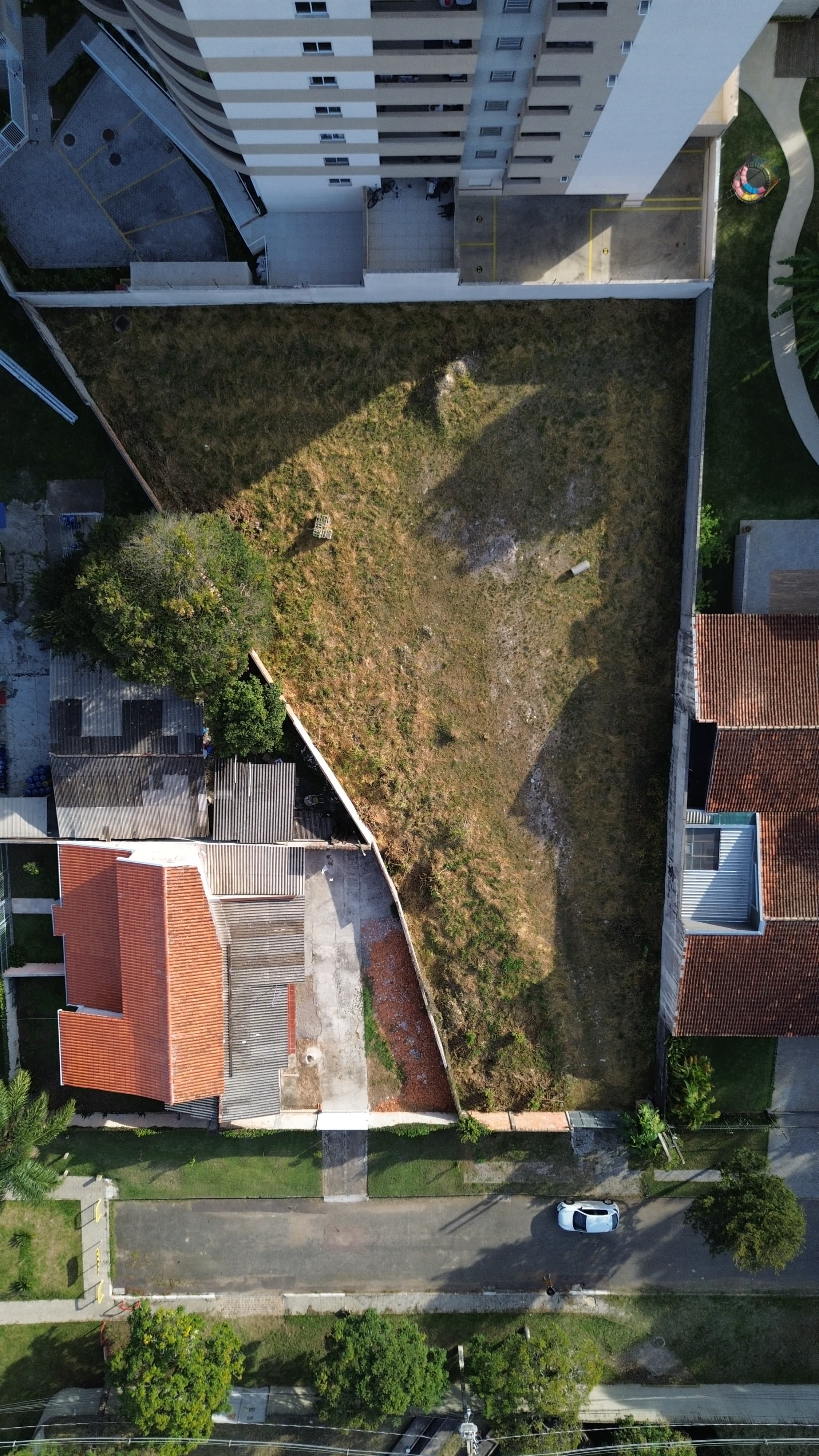 Foto do imóvel: Terreno à Venda, 1 m²em Jardim Social - Curitiba