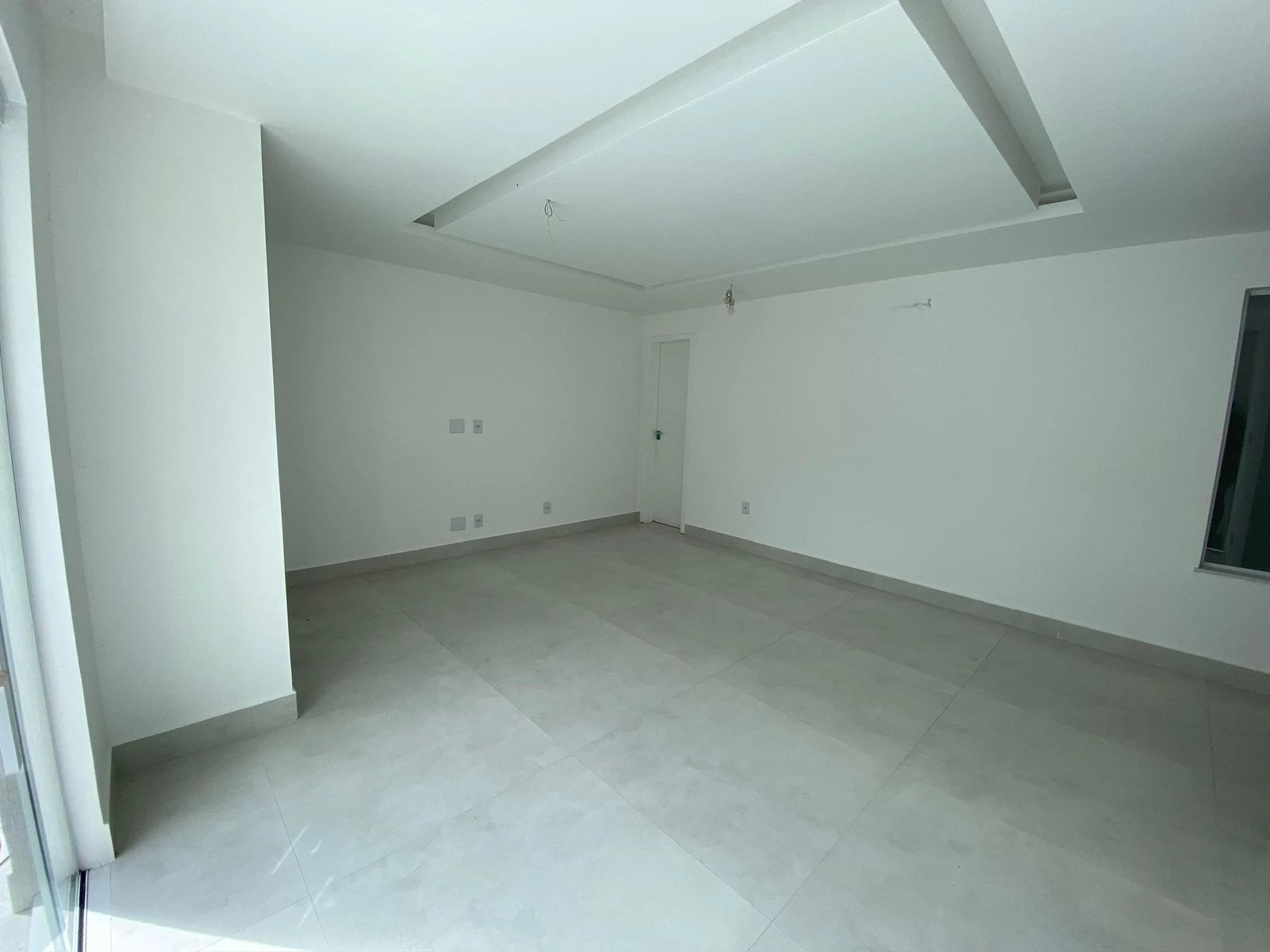 Foto do imóvel: Casa de Condomínio com 4 Quartos à Venda ou Locação, 20 m² em Vargem Pequena - Rio de Janeiro