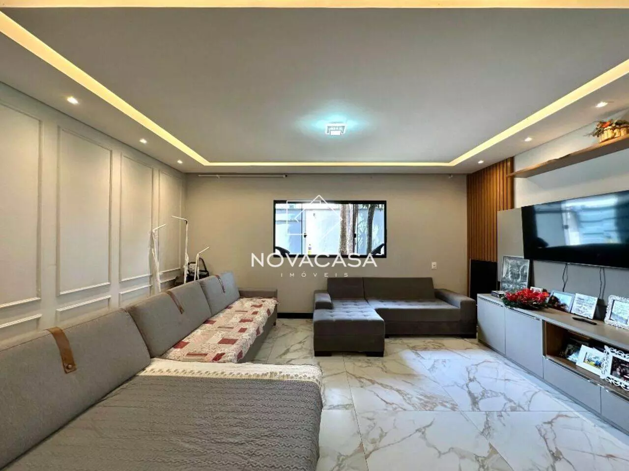 Foto do imóvel: Casa com 5 Quartos à Venda, 250 m² em Rio Branco - Belo Horizonte