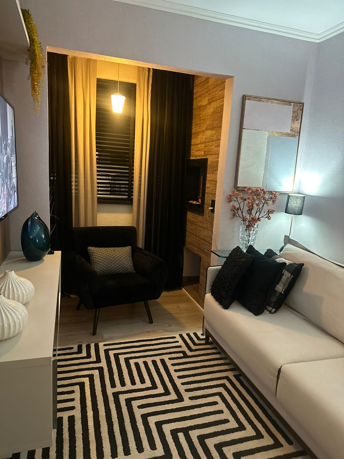 Imagem Apartamento com 2 Quartos à Venda, 55 m²em Espinheiros - Itajaí