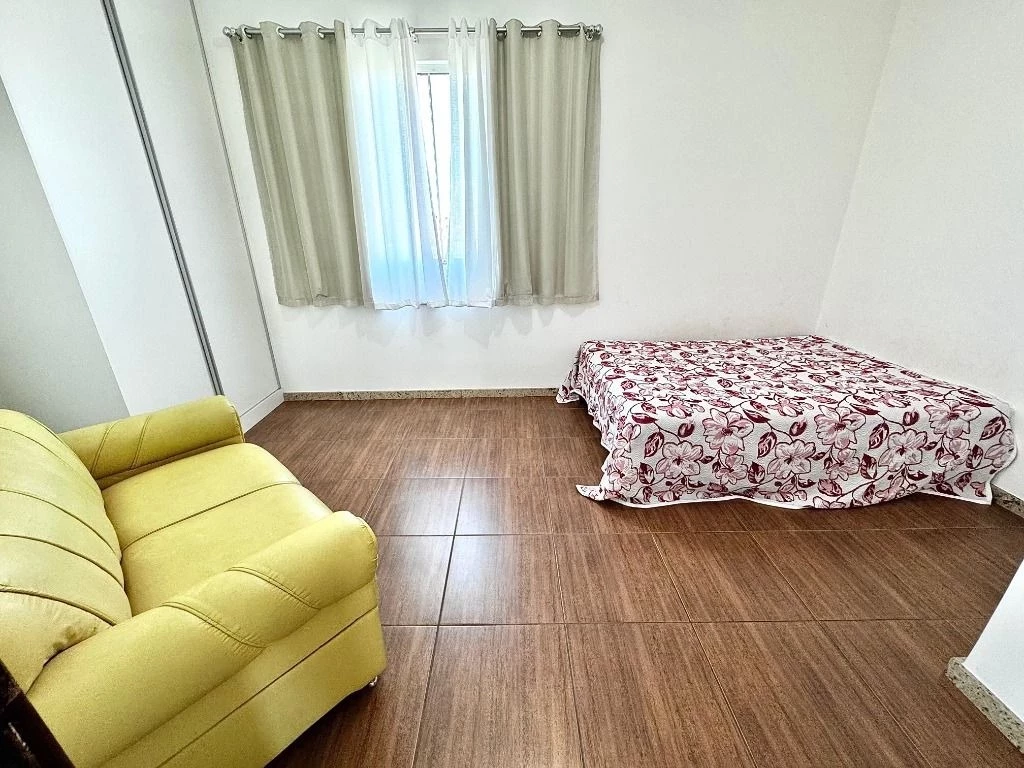 Imagem Casa com 4 Quartos à Venda, 375 m² em Parque Xangri-Lá - Contagem