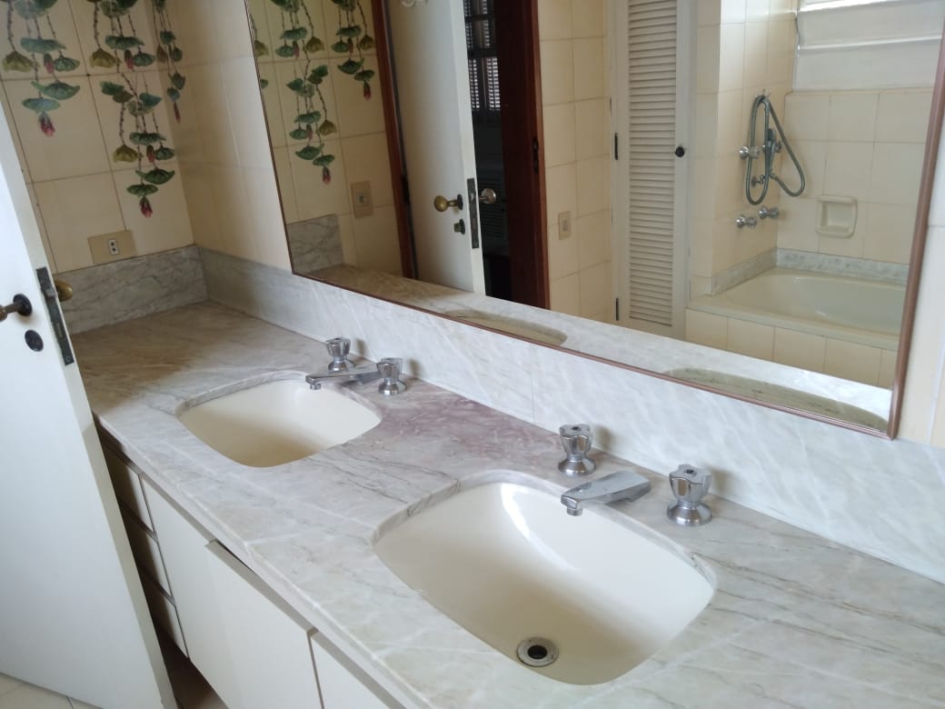 Imagem Sobrado com 2 Quartos à Venda, 250 m²em Vila Madalena - São Paulo