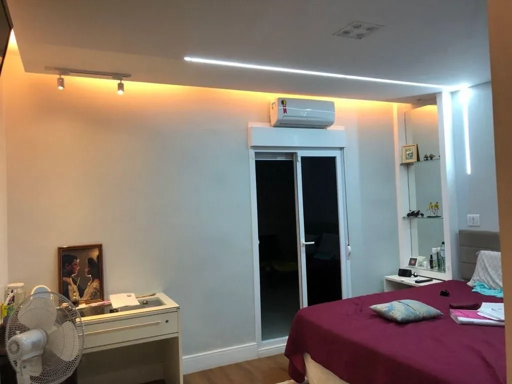 Imagem Sobrado com 5 Quartos à Venda, 412 m² em Vila Augusta - Guarulhos