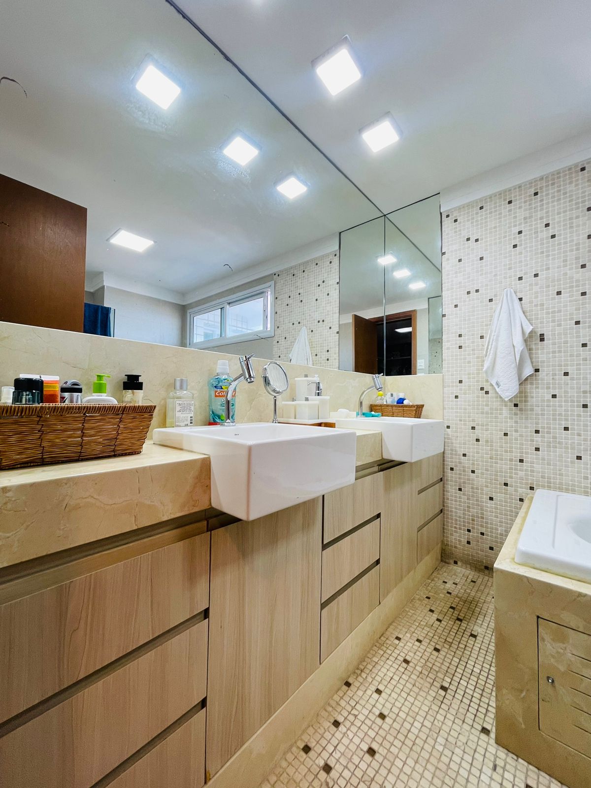 Imagem Apartamento com 3 Quartos à Venda, 250 m²em Areia Preta - Natal