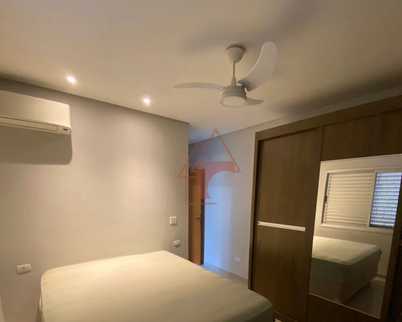 Imagem Casa com 3 Quartos à Venda, 81 m² em Vila Nova - Cubatão