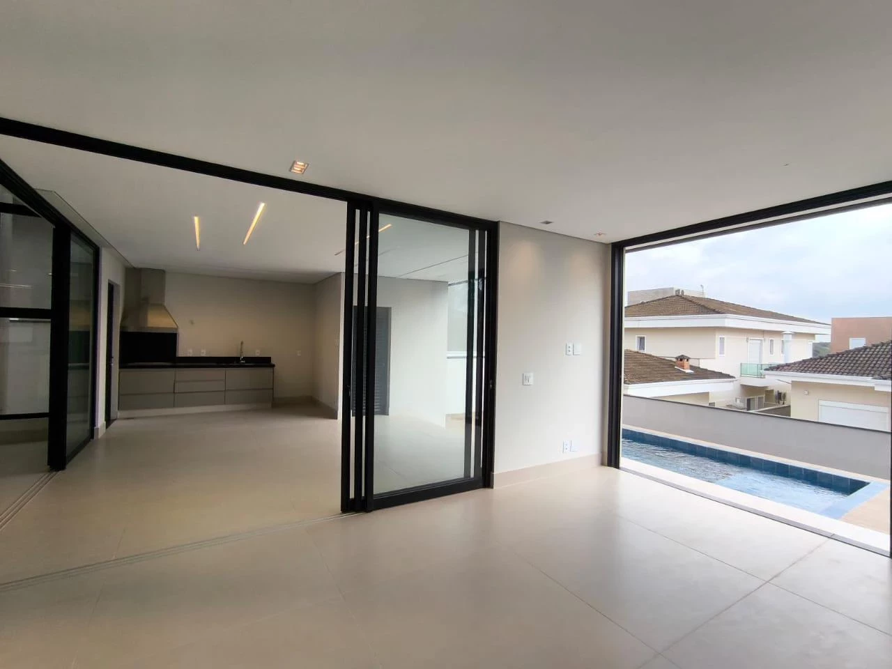 Foto do imóvel: Sobrado com 3 Quartos à Venda, 31.900 m² em Nações - Valinhos