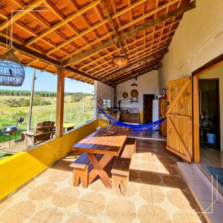 Imagem Imóvel com 2 Quartos para Alugar, 60 m² em Cuesta - Botucatu