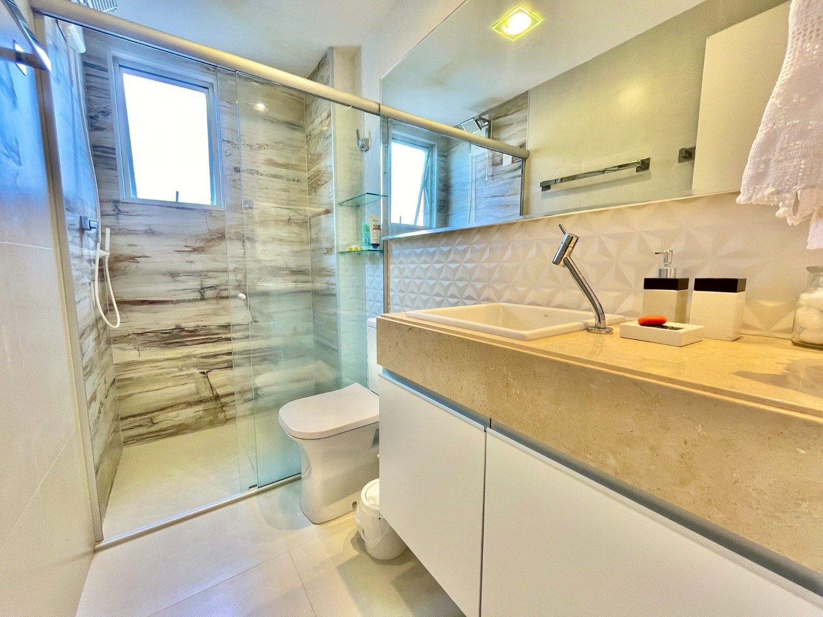 Imagem Apartamento com 3 Quartos à Venda, 131 m²em Alecrim - Natal