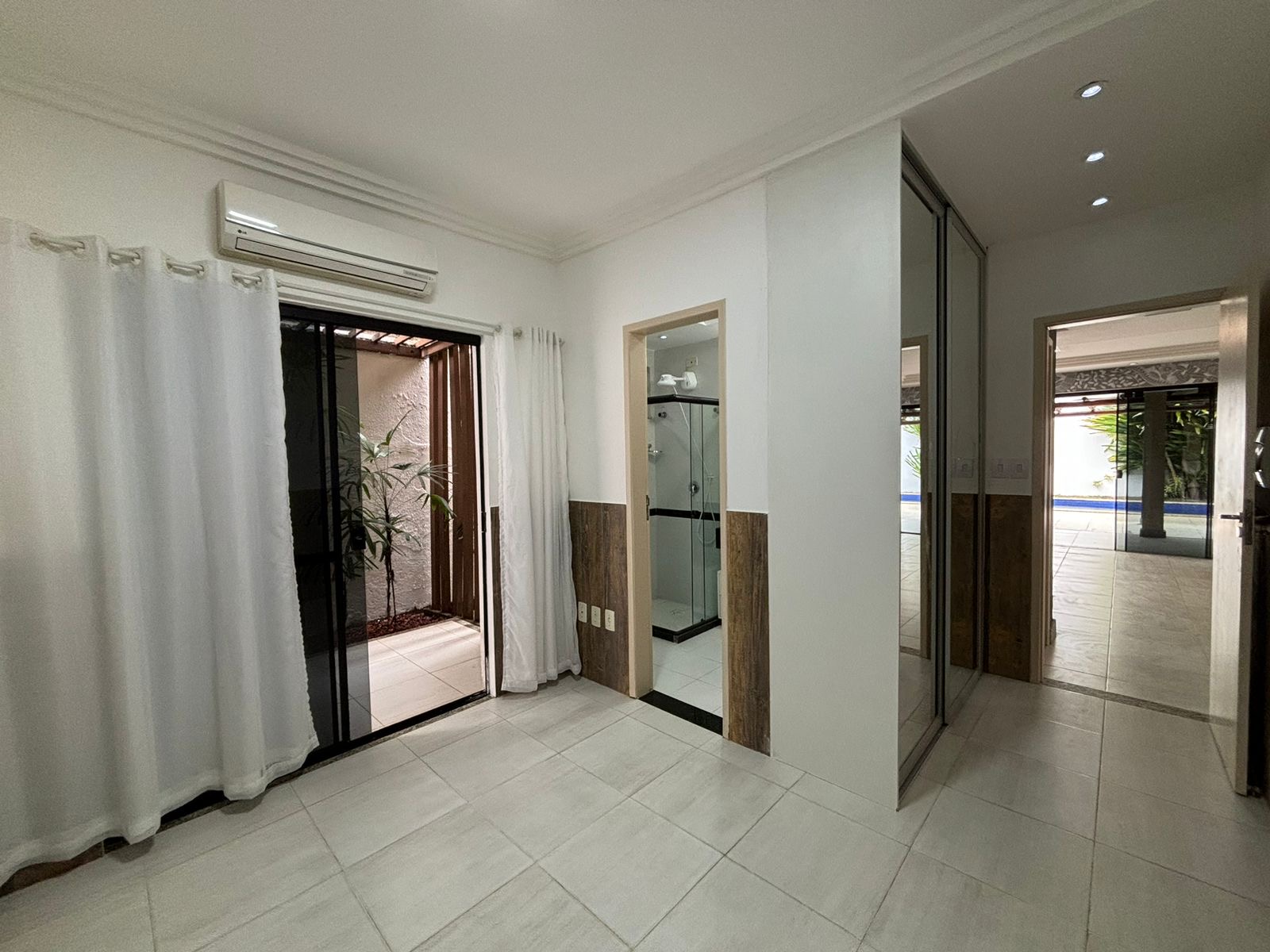 Imagem Casa com 3 Quartos para Alugar, 170 m²em Buraquinho - Lauro de Freitas