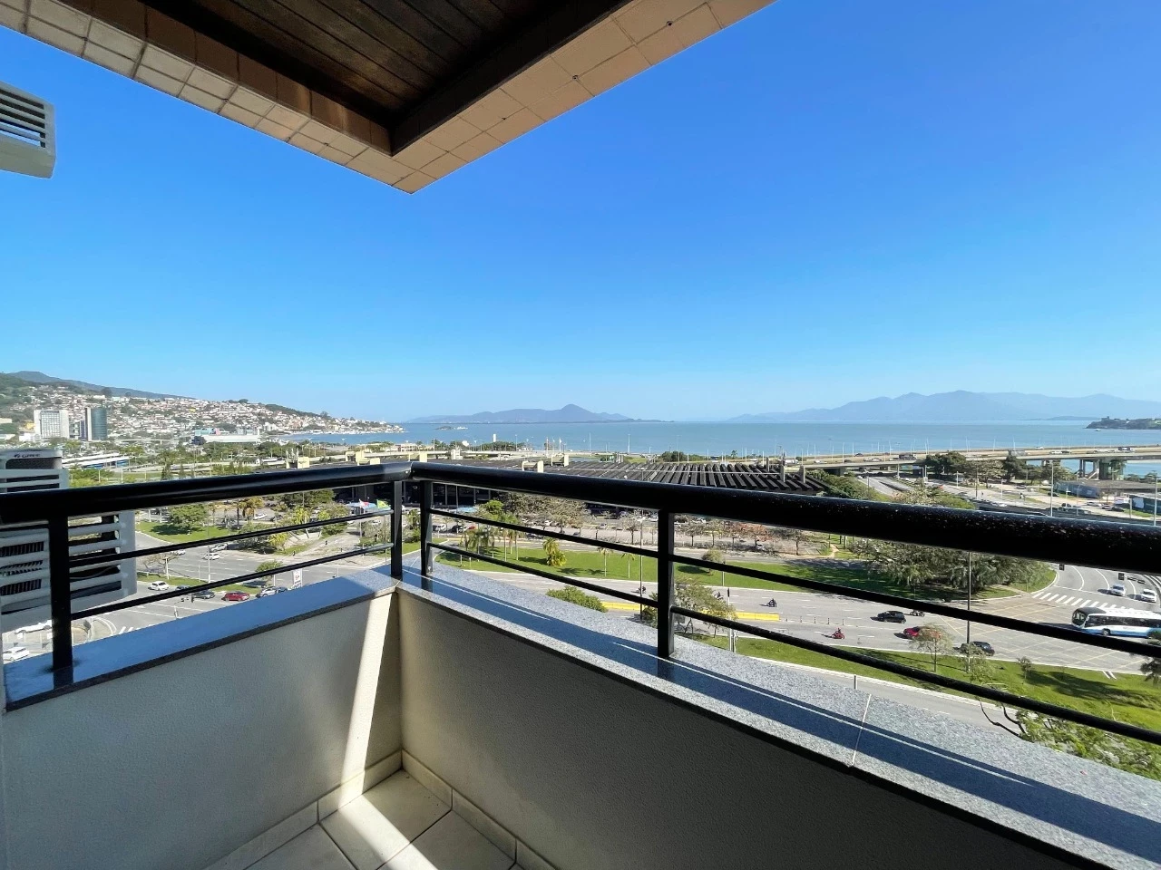 Imagem Apartamento com 3 Quartos à Venda, 82 m² em Centro - Florianópolis