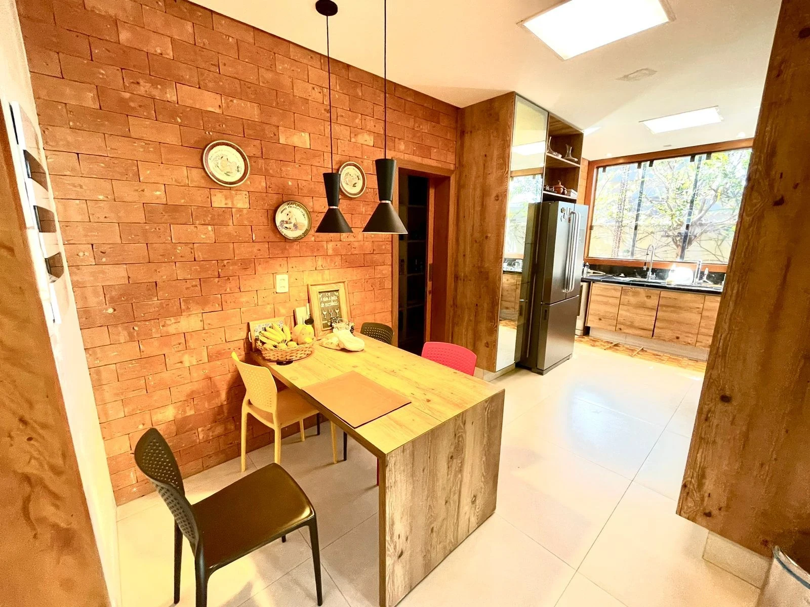 Imagem Casa de Condomínio com 4 Quartos para Alugar, 250 m² em Jardins Munique - Goiânia