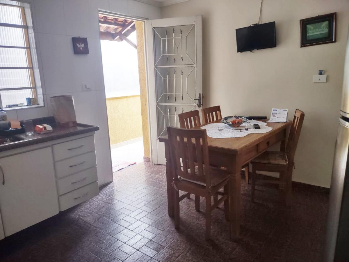 Imagem Sobrado com 4 Quartos à Venda, 172 m²em Monotrilho Oratório (Linha Prata-Verde do Metrô) - São Paulo 