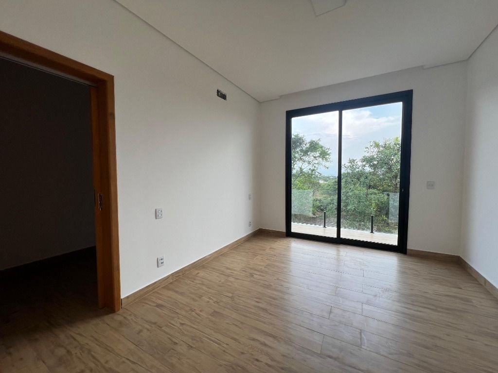 Foto do imóvel: Casa de Condomínio com 4 Quartos à Venda, 260 m² em Várzea - Lagoa Santa