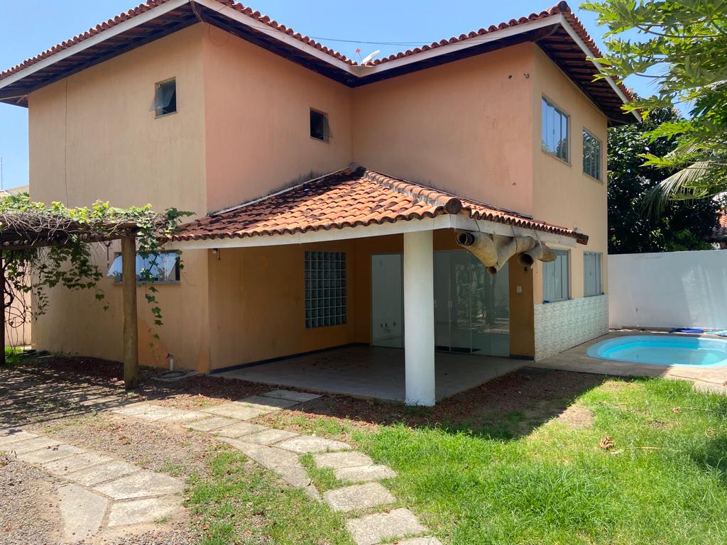 Casa com 3 Quartos para Alugar, em Miragem - Lauro de Freitas