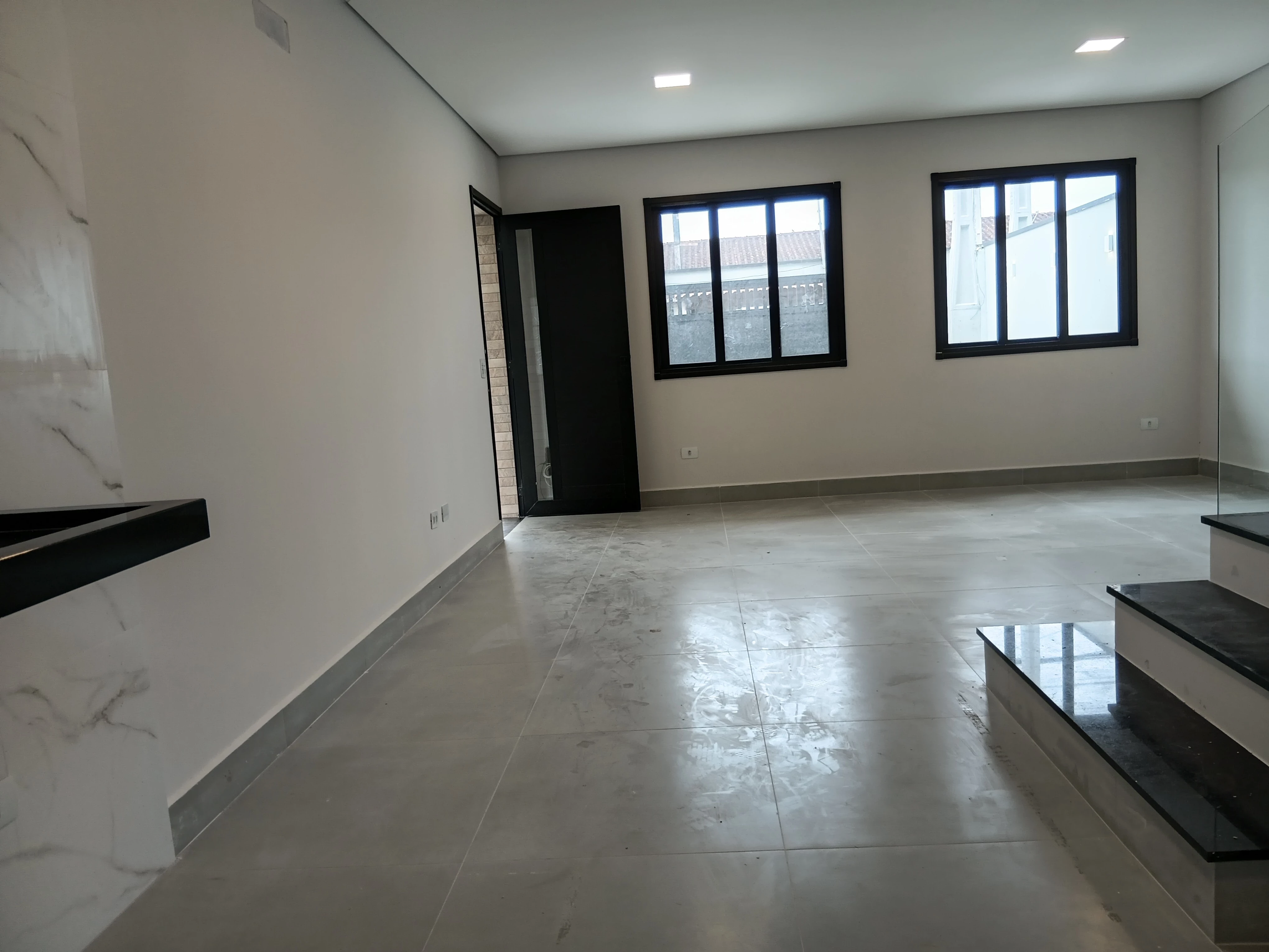 Foto do imóvel: Sobrado à Venda, 91 m² em Jardim Vicente de Carvalho - Bertioga