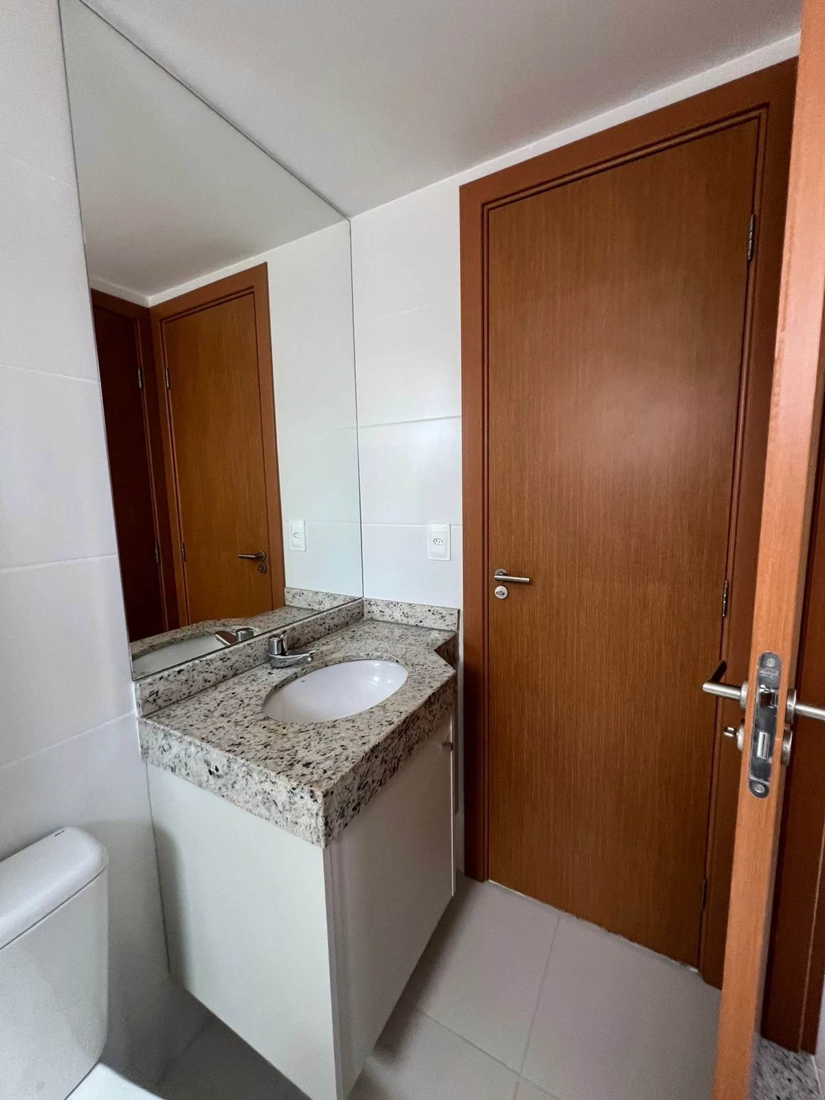 Imagem Apartamento com 1 Quarto para Alugar, 44 m² em Canela - Salvador