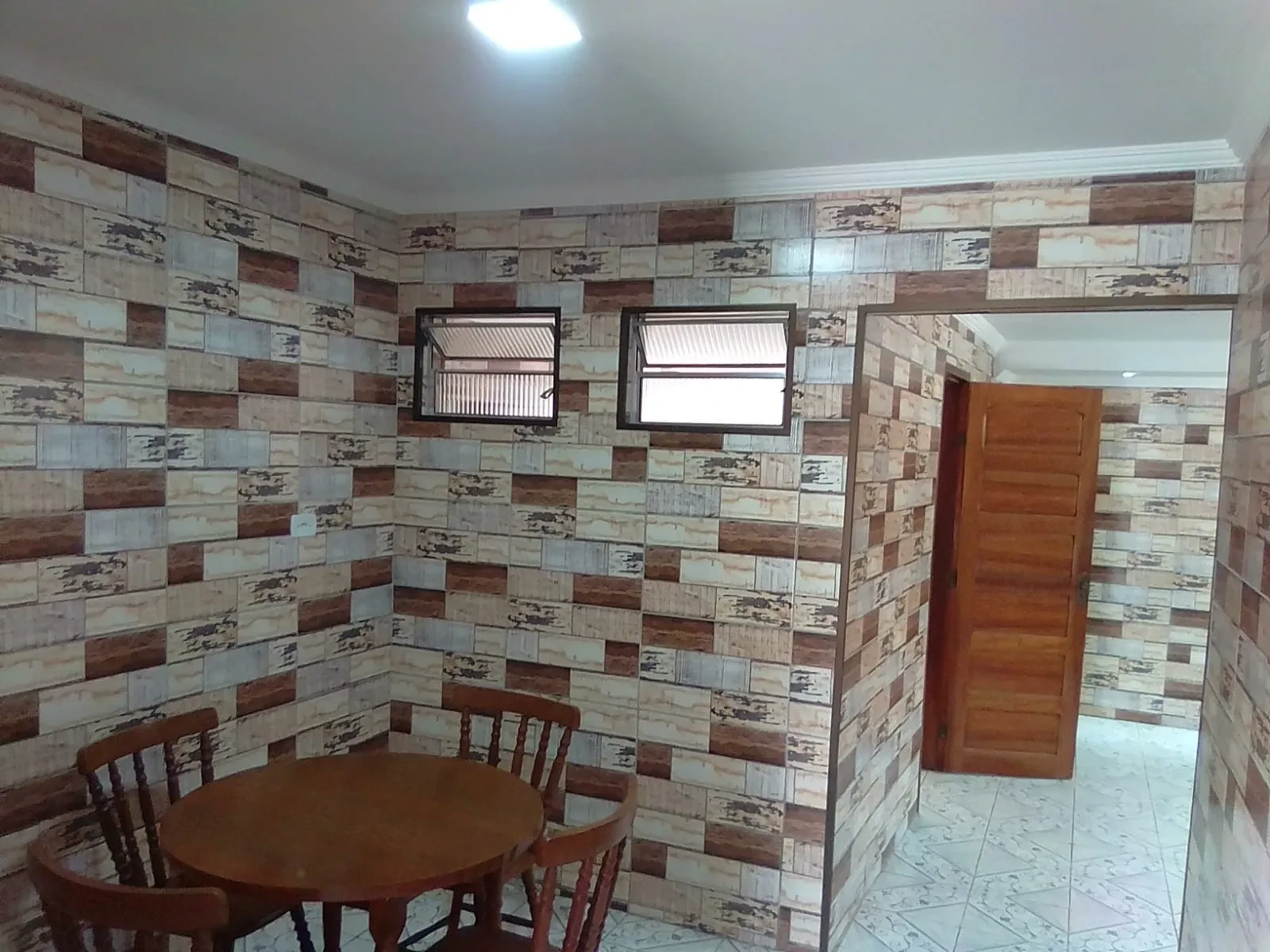 Imagem Casa com 2 Quartos à Venda, 210 m² em Vila Liberdade - Moreno