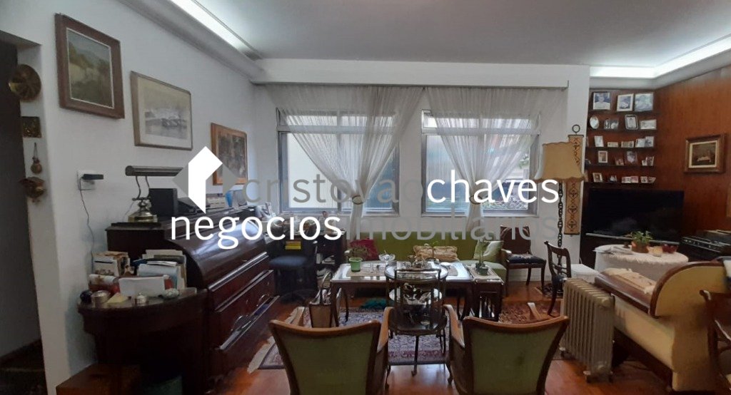 Imagem Apartamento com 3 Quartos à Venda, 130 m²em Santa Cecília - São Paulo