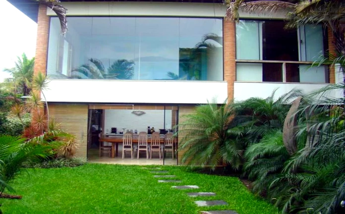 Imagem Casa com 6 Quartos à Venda, 800 m² em Ferradura - Armação dos Búzios