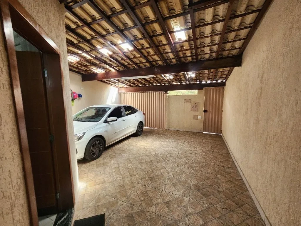 Casa com 3 Quartos à Venda, 137 m² em Planalto - Belo Horizonte