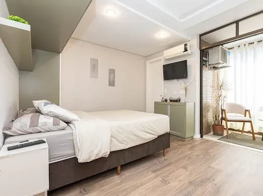 Imagem Apartamento com 1 Quarto à Venda, 25 m² em Alto da Rua XV - Curitiba