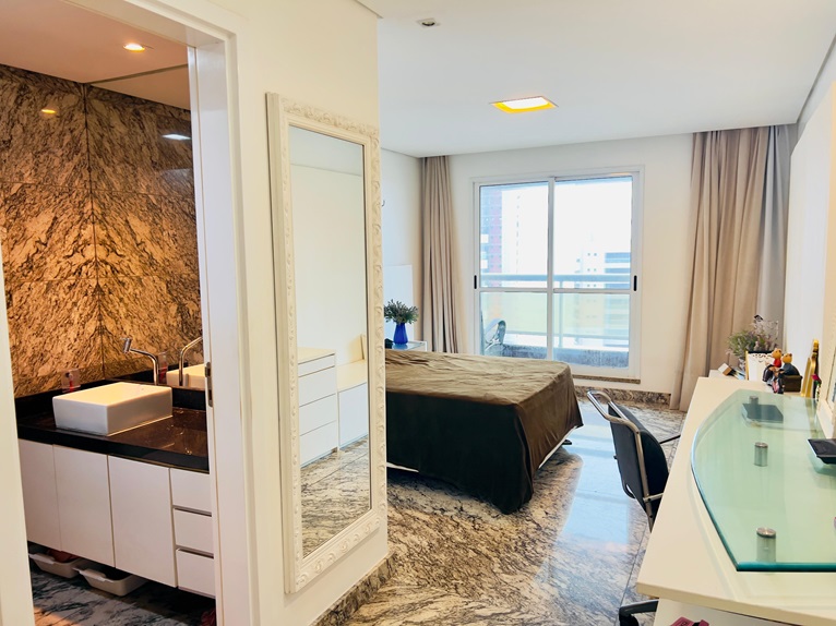 Imagem Cobertura com 4 Quartos à Venda, 518 m² em Meireles - Fortaleza