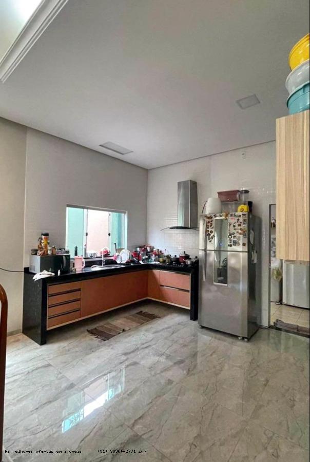 Imagem Casa com 3 Quartos à Venda, 210 m²em Belo Horizonte - Marabá