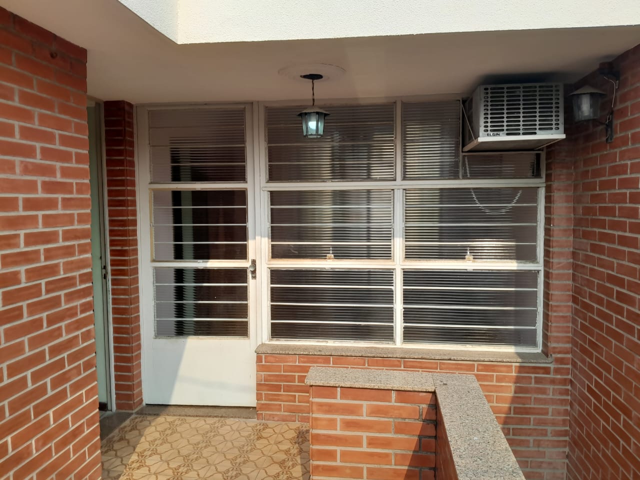 Imagem Casa com 6 Quartos para Alugar, 320 m²em Vila Augusta - Sorocaba
