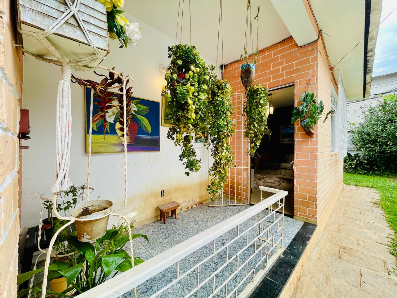 Foto do imóvel: Casa com 3 Quartos à Venda, 98 m² em Alto - Teresópolis