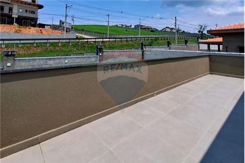 Imagem Casa de Condomínio com 2 Quartos à Venda, 315 m²em Condomínio Residencial Monte Carlo - São José dos Campos