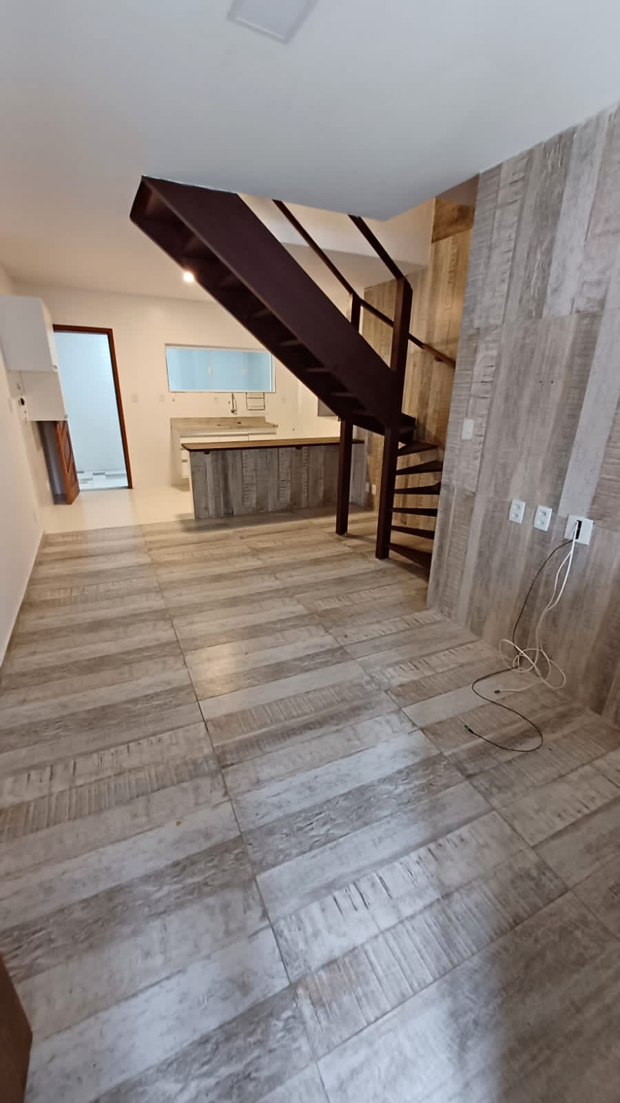 Casa com 3 Quartos para Alugar, em Buraquinho - Lauro de Freitas