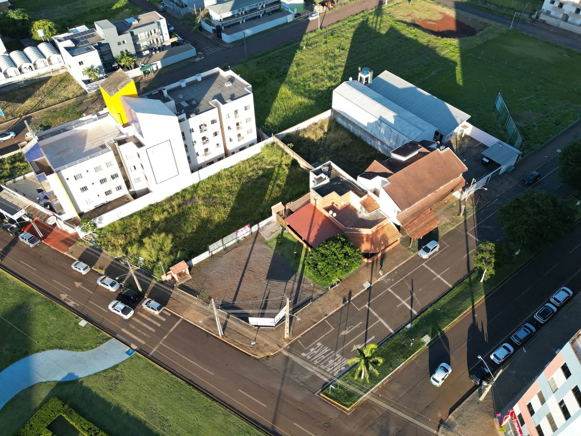 Foto do imóvel: Sala Comercial à Venda, 200 m² em FAG - Cascavel