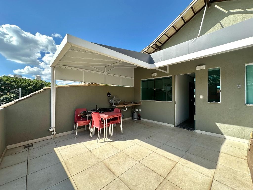 Imagem Casa com 3 Quartos à Venda, 122 m² em Planalto - Belo Horizonte