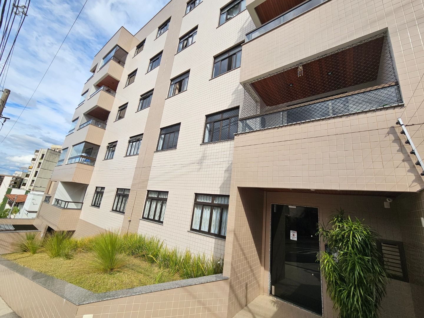 Imagem Apartamento com 2 Quartos à Venda, 65 m² em Santa Helena - Juiz de Fora