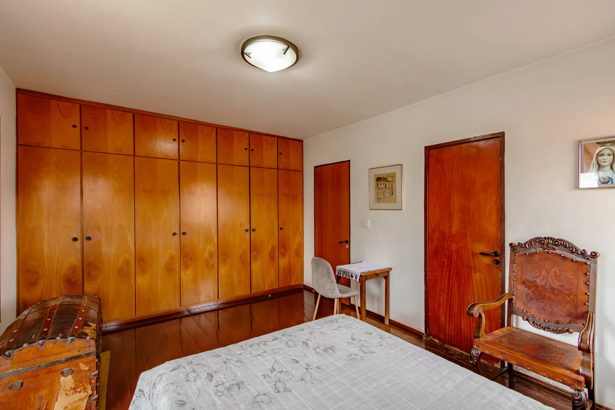 Imagem Sobrado com 4 Quartos para Alugar, 360 m² em Vila Gumercindo - São Paulo