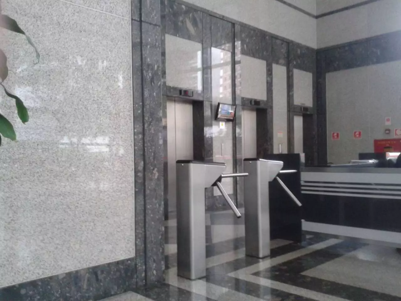 Imagem Sala Comercial para Alugar, 233 m²em Cerqueira César - São Paulo