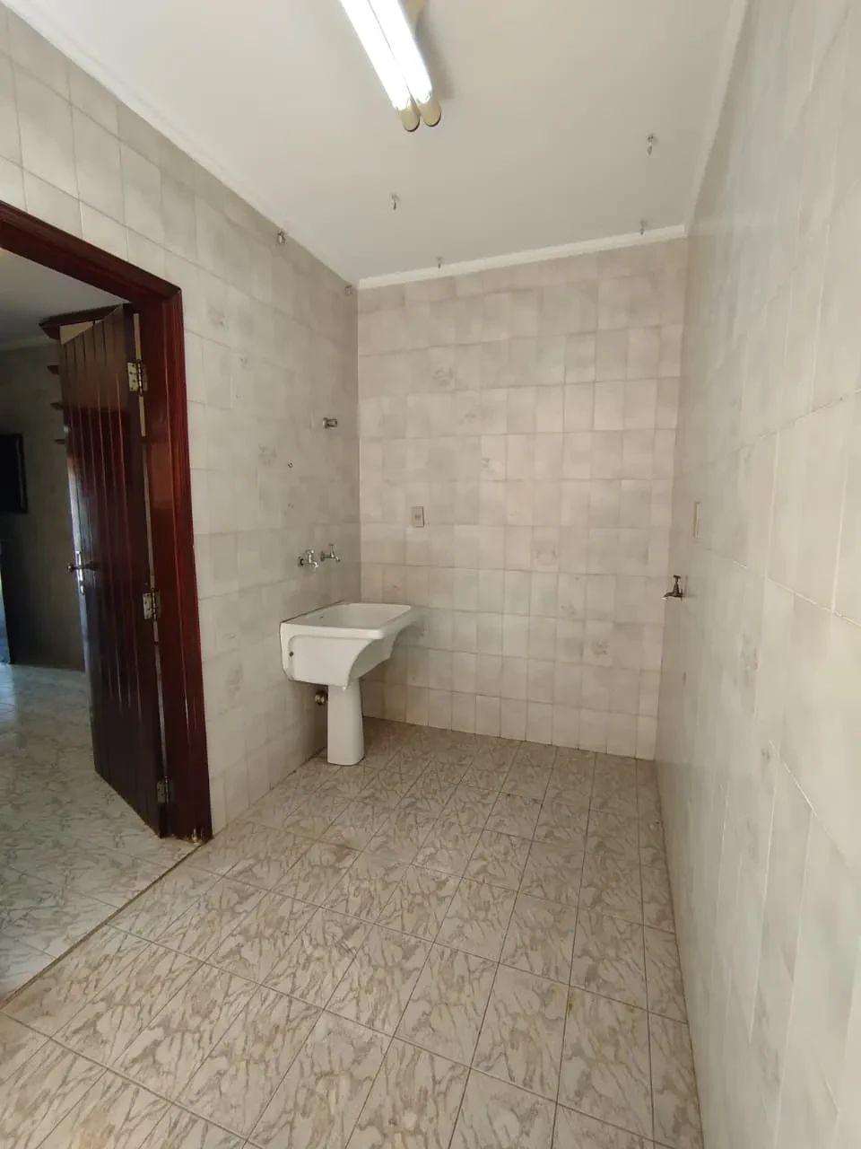 Imagem Sobrado com 3 Quartos à Venda, 250 m² em Vila Nhocune - São Paulo