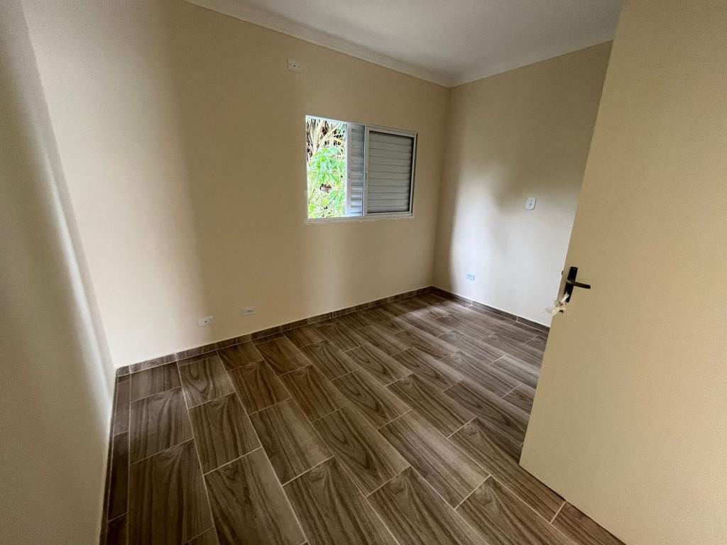 Imagem Sobrado com 2 Quartos à Venda, 64 m²em Jardim das Gaivotas - Caraguatatuba