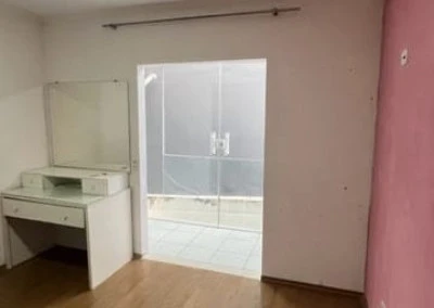 Imagem Sobrado com 3 Quartos à Venda, 130 m² em Parque dos Bancários - São Paulo
