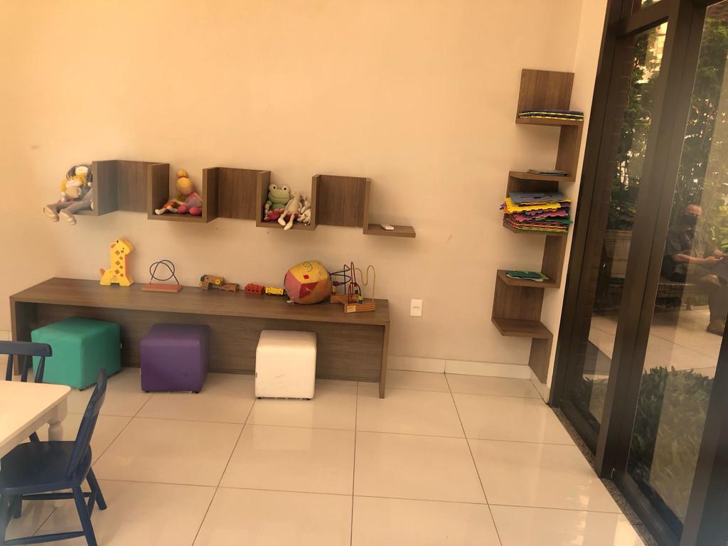 Imagem Apartamento com 4 Quartos para Alugar, 206 m²em Meireles - Fortaleza