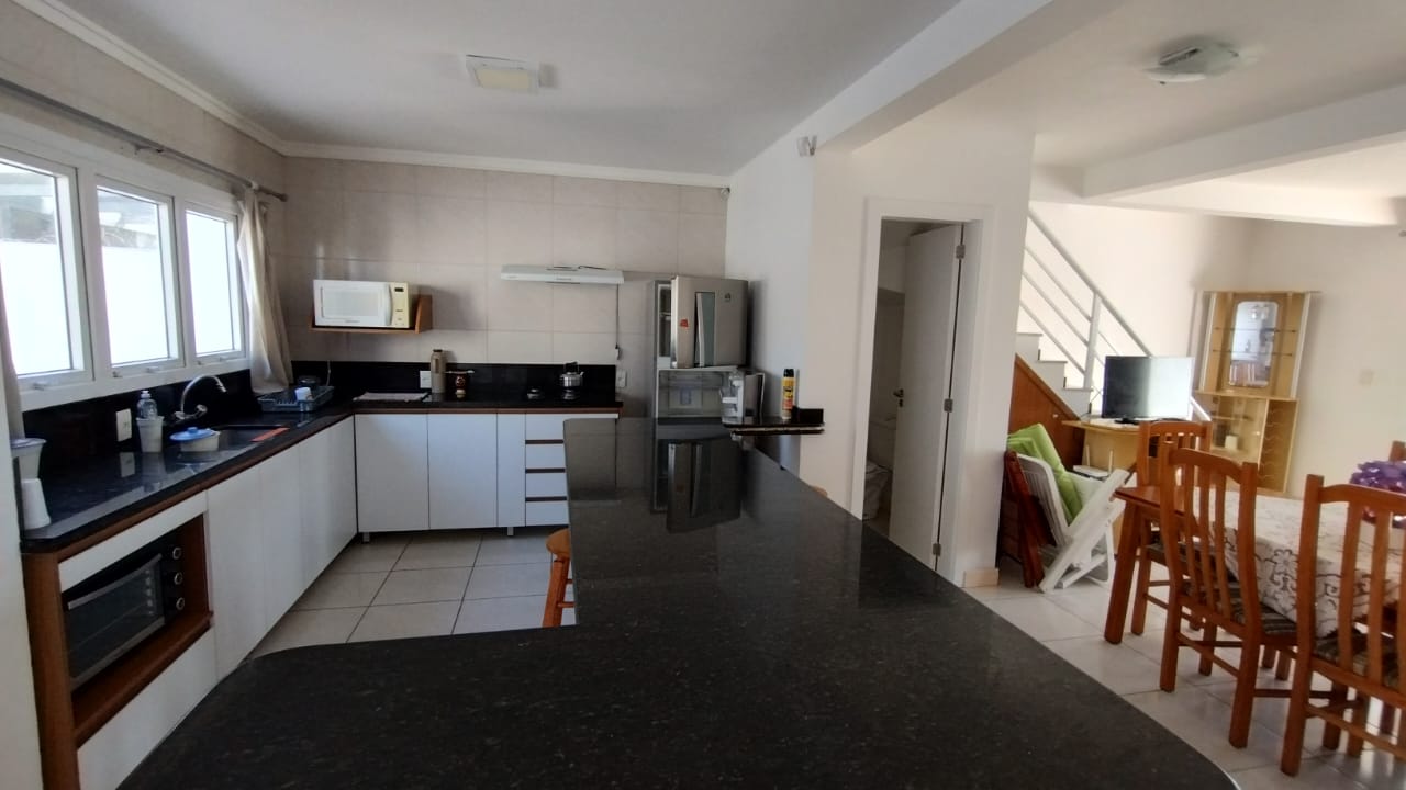 Imagem Sobrado com 3 Quartos à Venda, 126 m² em Jardim do Éden - Tramandaí