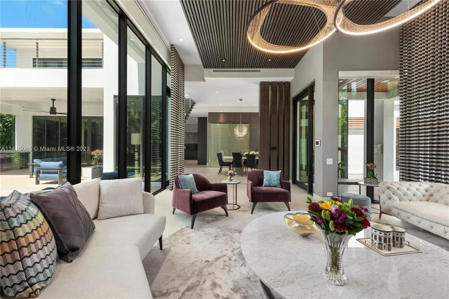 Foto do imóvel: Casa com 5 Quartos à Venda, 387 m²em Alphaville Residencial Um - Barueri