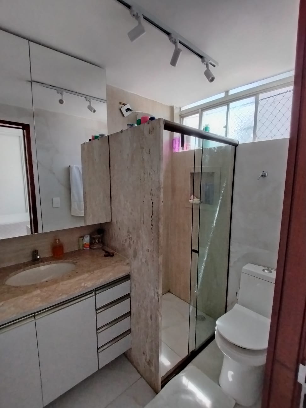 Imagem Apartamento com 4 Quartos à Venda, 198 m² em Aflitos - Recife