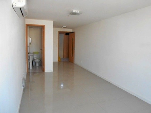 Sala Comercial à Venda, 30 m² em Santa Rosa - Niterói