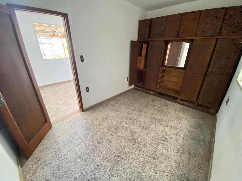 Foto do imóvel: Casa com 2 Quartos à Venda, 110 m² em Planalto - Belo Horizonte