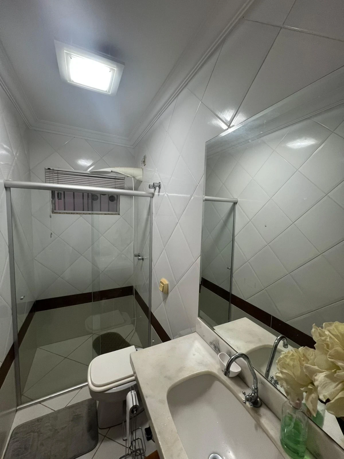 Imagem Sobrado com 4 Quartos à Venda, 200 m² em Jardim Atlântico - Goiânia