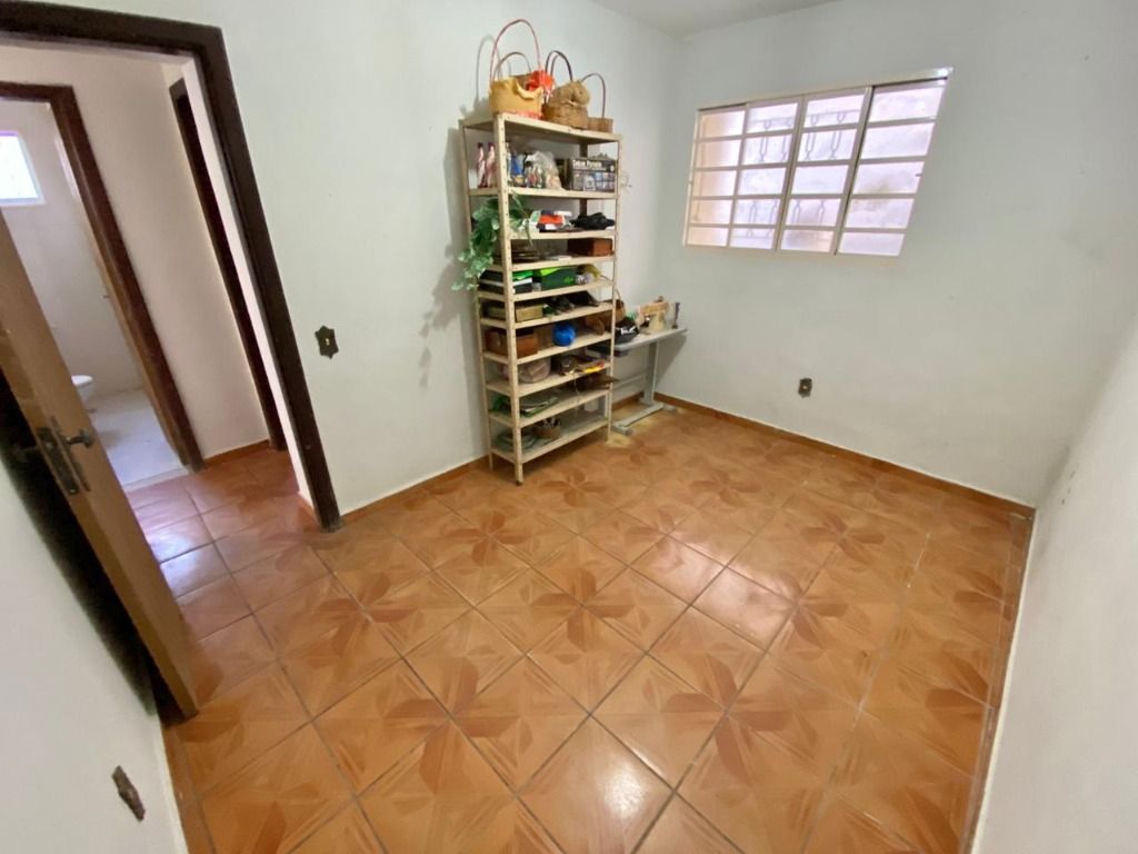 Imagem Casa com 3 Quartos à Venda, 250 m² em Santa Mônica - Belo Horizonte