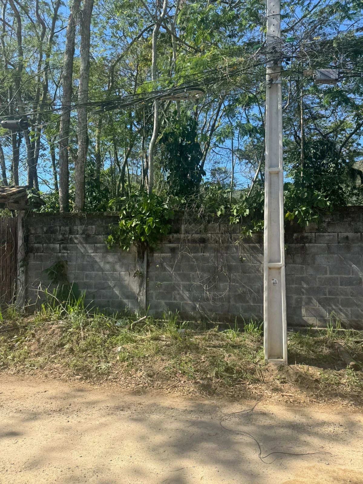 Imagem Terreno à Venda, 960 m² em Itaipu - Niterói